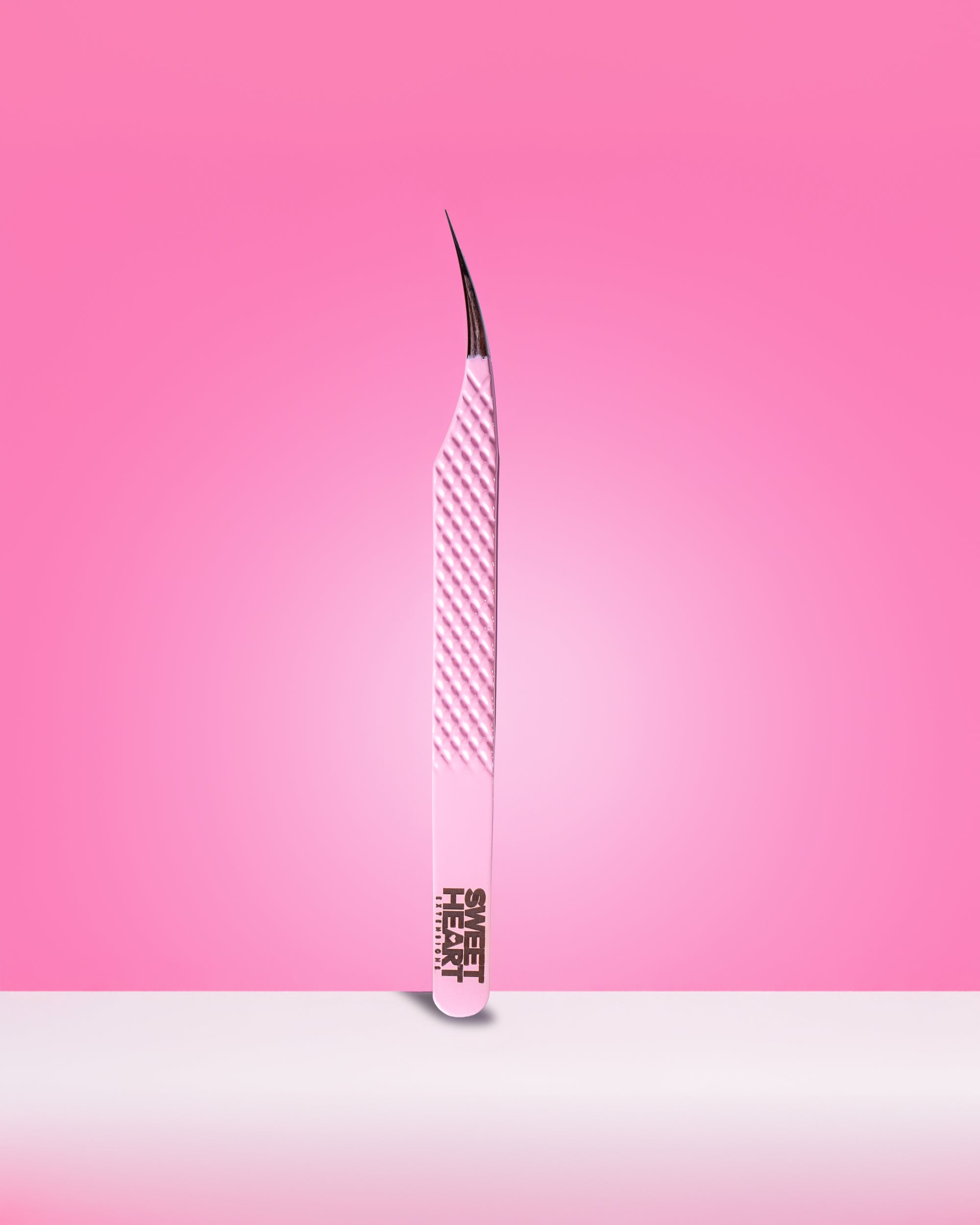Semi-Curved Isolation Tweezer